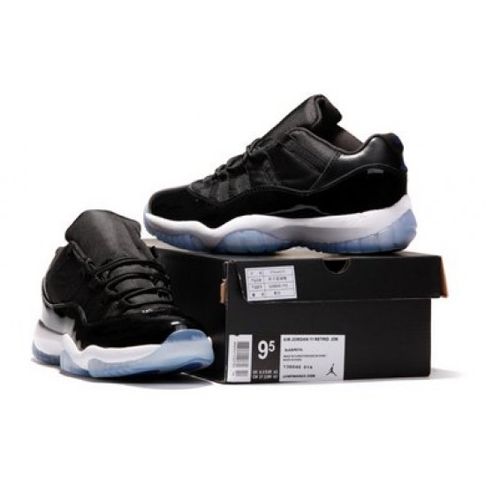 Air Jordan Retro 11 (XI) Low Black/White