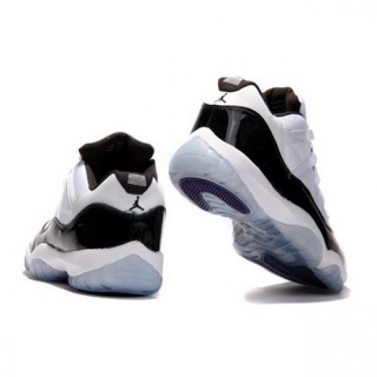 Air Jordan 11 Low Concord